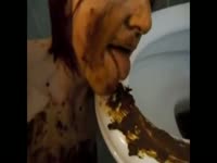 Shit Fetish Tube - Wild chick eats shit on public toilet